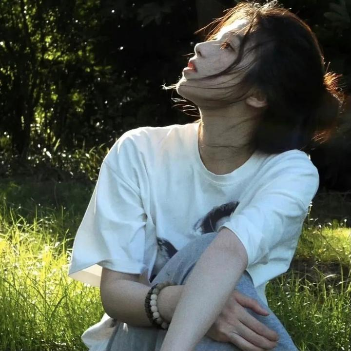 爱长颈鹿的女人