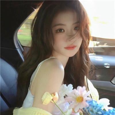 闪婚病娇后每天都在努力求生